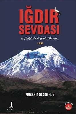Iğdırlı Kürt ve Azeri ileri gelenlerin portreleri ve bölgede geçmiş olayları içeren üç ciltlik kitabın birincisi. .jpg Iğdırlı Kürt ve Azeri ileri gelenlerin portreleri ve bölgede geçmiş olayları içeren üç ciltlik kitabın birincisi. .jpg