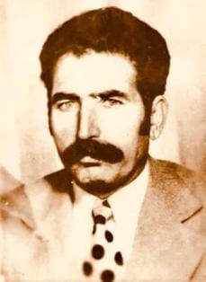 HEDEFDEKİ SOSYAL DEMOKRAT ÖĞRETMEN: MİRZE AKINCI